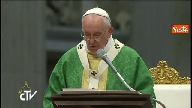 Papa Francesco: no a chiesa che tiene porte chiuse
