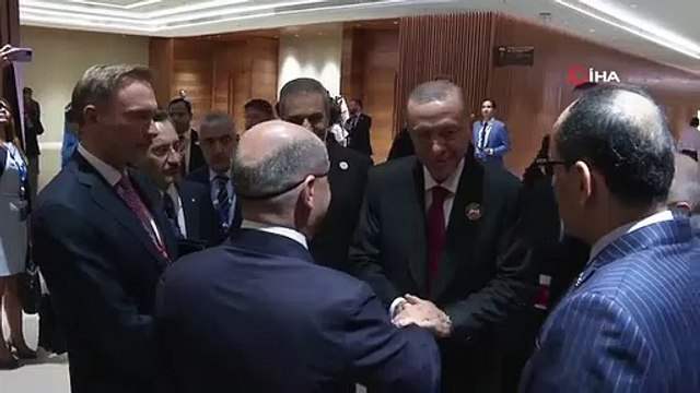 Cumhurbaşkanı Erdoğan, Almanya Başbakanı Scholz'u kabul ettiScholz görüşmeye korsan bandı ile katıldı