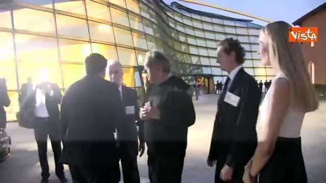 Renzi visita il museo Enzo Ferrari a Modena, Marchionne fa da Cicerone