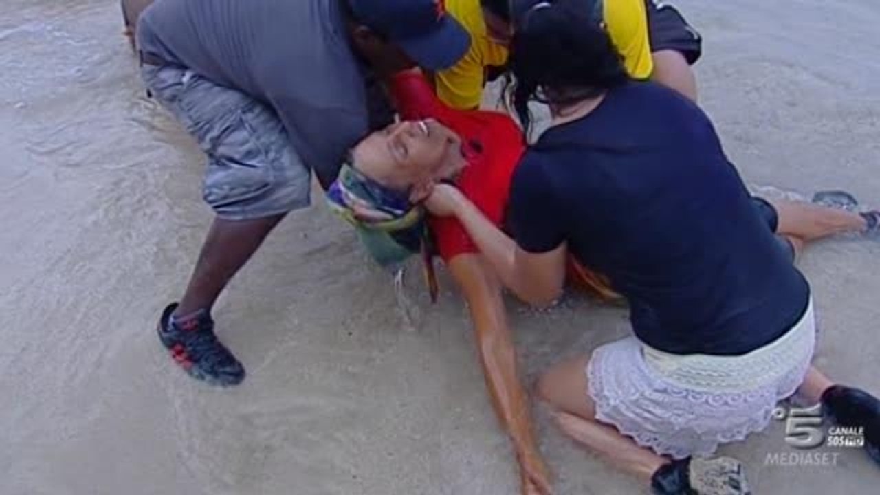 Rachida sviene all'Isola dei Famosi ,  boom di ascolti