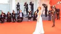 Venezia 72, sul red carpet c'è anche Cristiana Capotondi