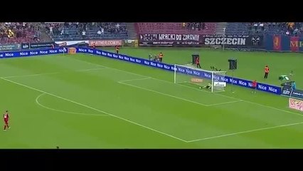 Un difensore geniale: Fojut segna da 50 metri