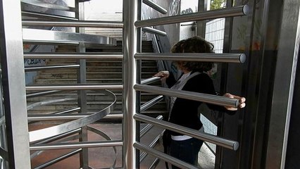 Stazione Tor di Valle, record di salto del tornello