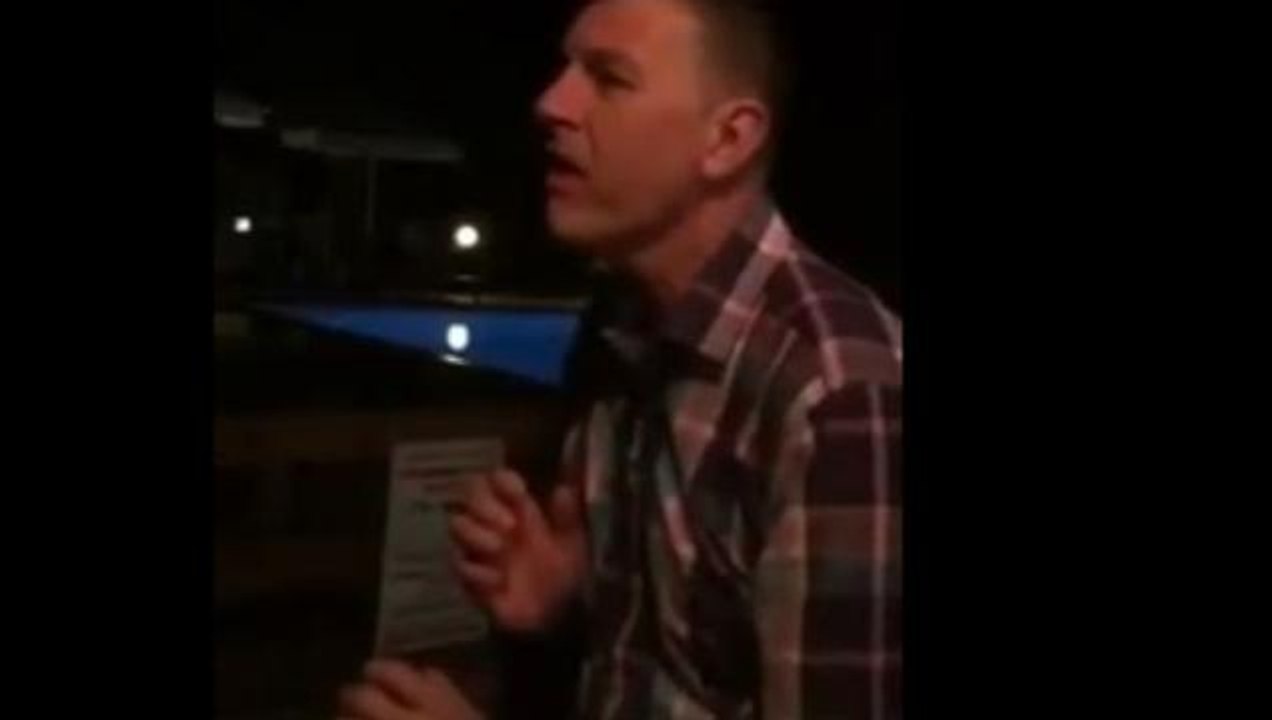 Suona il sax senza il sax: l’incredibile esibizione conquista il web