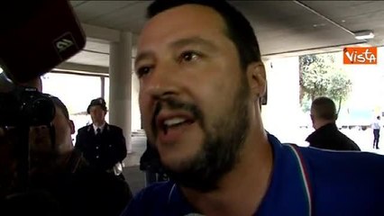 Descargar video: Salvini contestato a Perugia: «Sinistra prenda distanze da questi balordi»