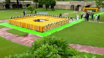 G-20 zirvesi kapsamında liderler Mahatma Gandhi'nin anıt mezarına çelenk bıraktı