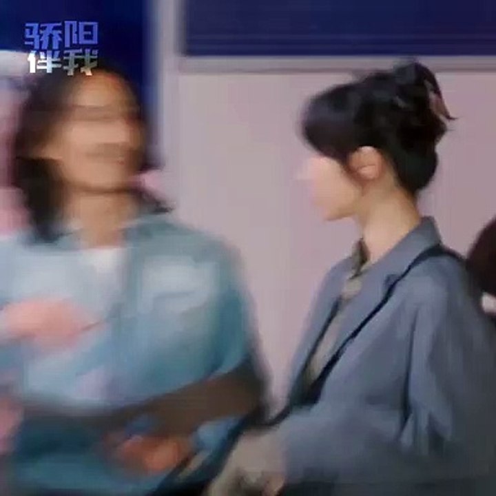 Xiao Zhan's "Sunshine By My Side" 《骄阳伴我》 clip