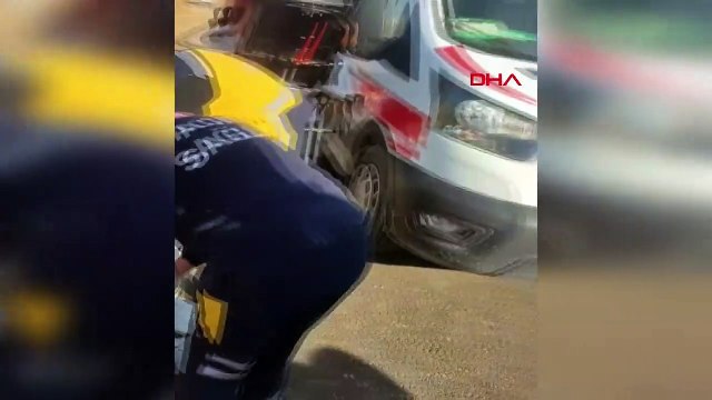 Elazığ-Malatya kara yolunda tur minibüsüne otobüs çarptı, 18 kişi yaralandı