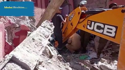 Los servicios de rescate encuentran con vida a un vecino de Mulai Brahim