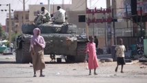 مقتل 23 شخصاً في قصف جوي على جنوبي #الخرطوم.. والجيش السوداني يستهدف مواقع الدعم السريع بمحيط سلاح المدرعات #العربية  #السودان
