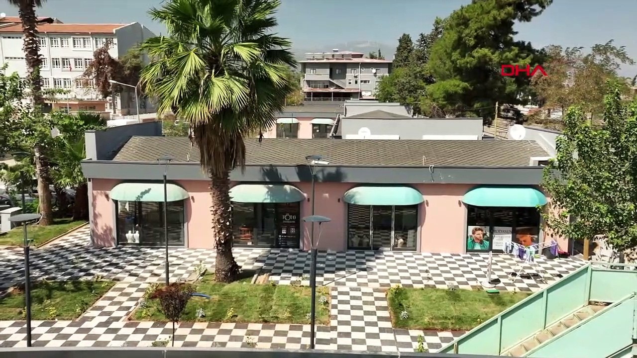 İpekyolu Çarşıları'ndan 328 iş yerinin anahtarları depremzede esnafa teslim edildi