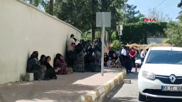 Tarım işçilerinin ölümüyle sonuçlanan kaza sonrası cenazeler adli tıpa kaldırıldı