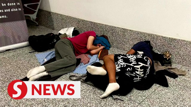 Marrakesh airport resumes operation, travellers leaving after deadly quake