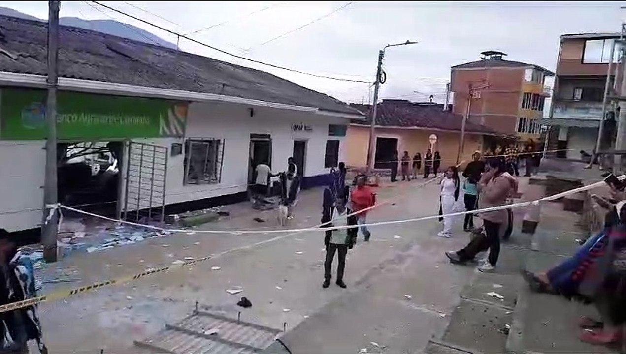 En video: disidencias de las FARC atacaron sucursal del Banco Agrario (Cauca) para robarse el cajero