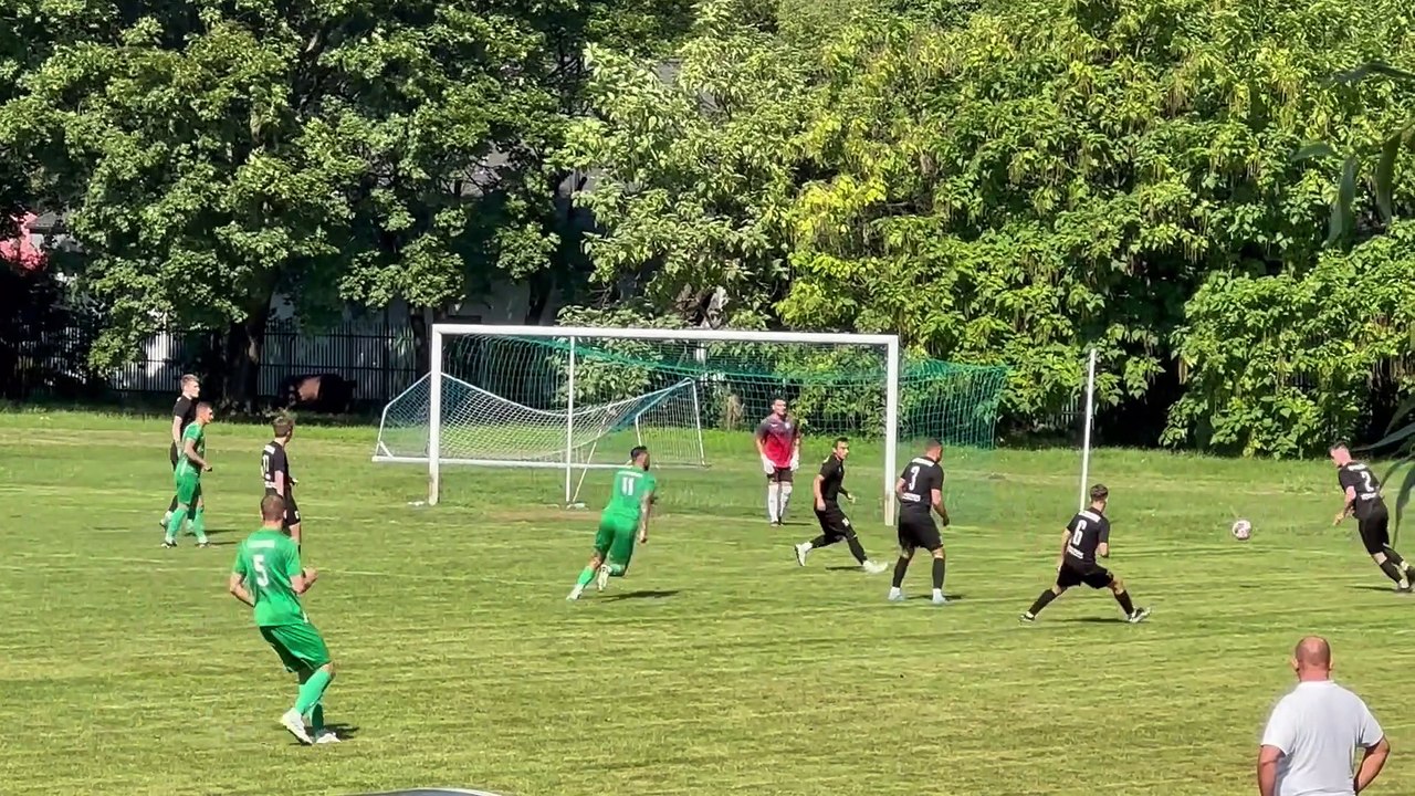 Chełmek - Radziszowianka mecz piłki nożnej