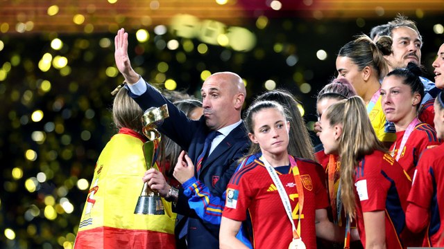 Breaking News - Luis Rubiales resigns as Spanish FA president