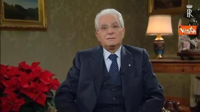 Mattarella: «Riconoscenza alle donne italiane che fanno ancora i conti con pregiudizi e con violenze»