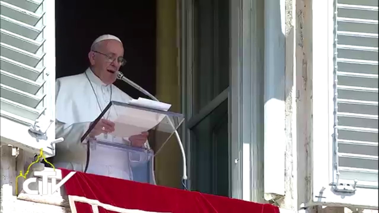 Il messaggio del Papa: «La Chiesa non punta il dito per giudicare gli altri»