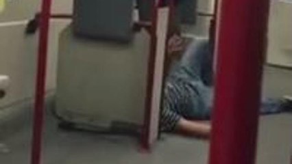 Autista Atac a clochard: mettiti seduto perché ti sfonno, se vedemo per strada