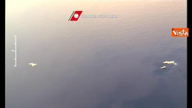 Guardia costiera soccorre 75 migranti diretti a Roccella Ionica