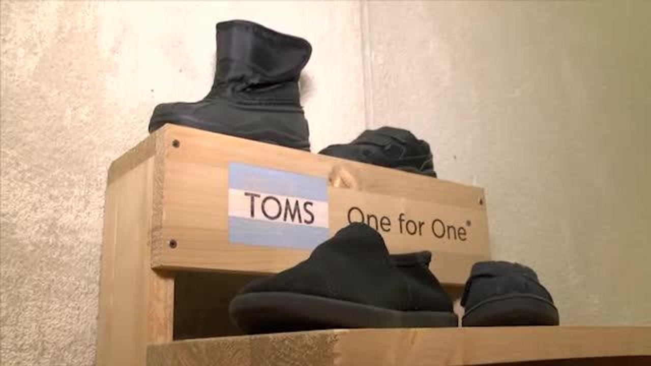 «Le mie scarpe? Un paio lo vendo e uno lo  regalo». La formula vincente di Blake Mykoskie