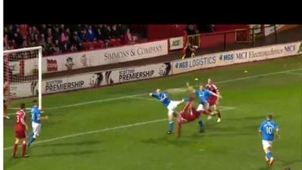 Una rovesciata da manuale, Goodwillie lascia il pubblico senza parole