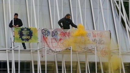 No Expo: corteo e striscioni di protesta a Milano