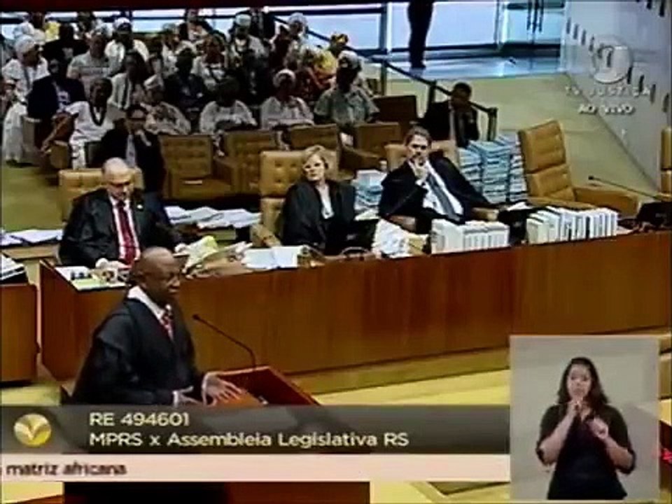 A Galinha da macumba vale mais que jovem negro   dispara advogado Dr. Hédio Silva Júnior no STF