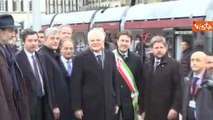 Mattarella sale sulla tramvia a Firenze