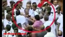 India, rissa nel parlamento del Kerala. E la deputata morde parlamentare del partito avversario