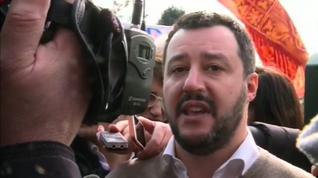 Salvini sulla Libia: «Prima di mandare l'esercito bisogna bloccare gli sbarchi»