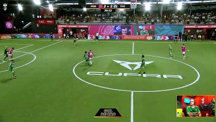 Télécharger la video: Gol de oro de Porcinos en la Kings League