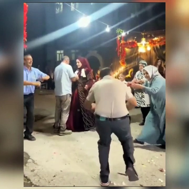 'Absürt düğün' sosyal medyada gündem oldu