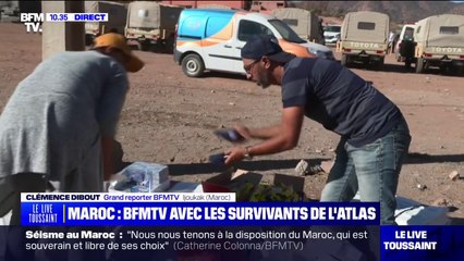 Download Video: Séisme au Maroc: un couple venant de Marrakech apporte des colis alimentaires aux survivants de l'Atlas