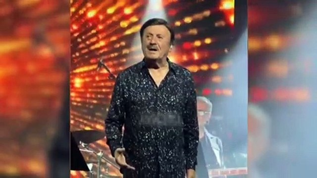 Selami Şahin çıplak sesle şarkı söyledi, kadın hayranları kendinden geçti