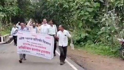 बालाघाट: हड़तली कर्मचारियों ने रैली निकाली, कलेक्टर कार्यालय में सौंपा ज्ञापन