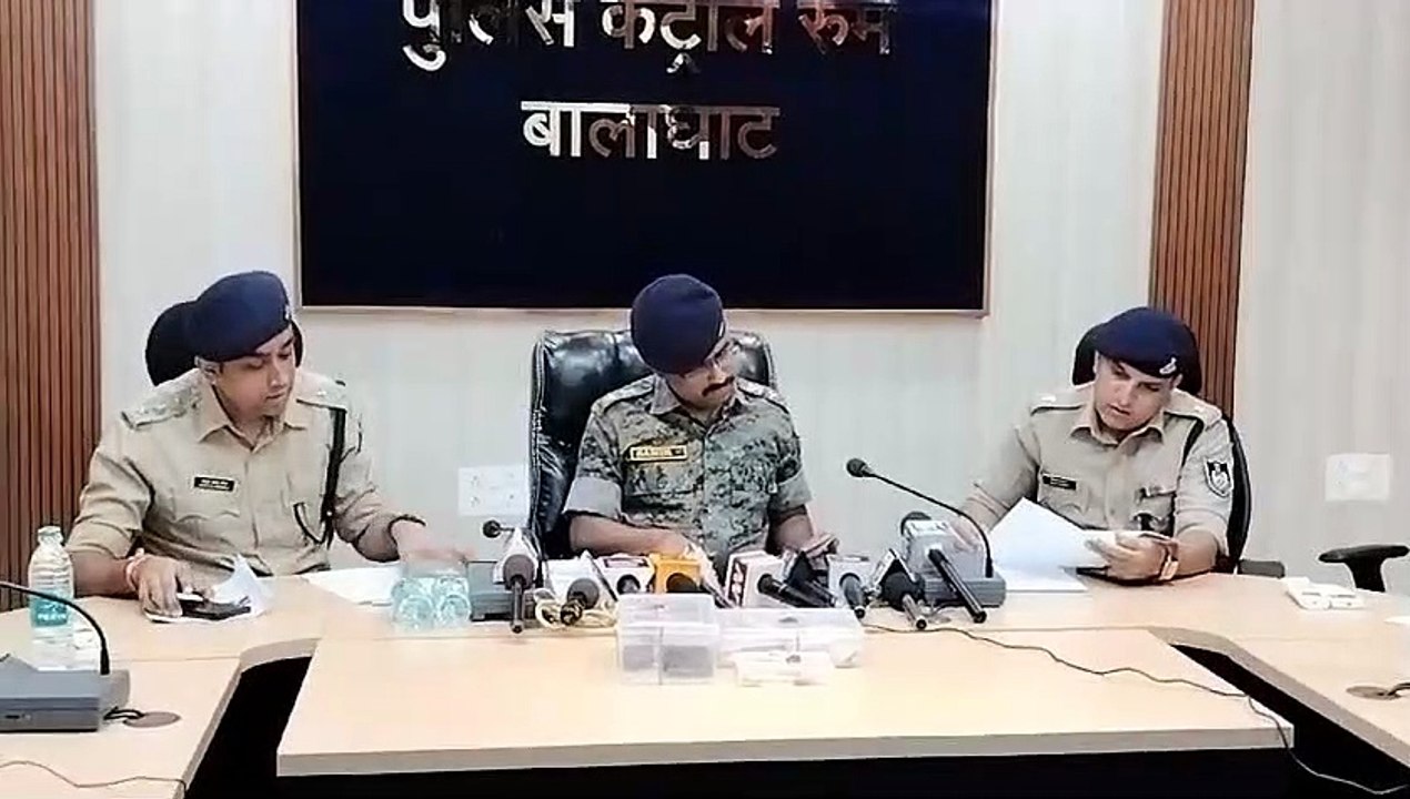 सराफा दुकान में लूट की घटना को अंजाम देने वाले दोनों आरोपियों को पुलिस ने किया गिरफ्तार