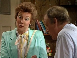 Home to Roost S03E01 Human Interest