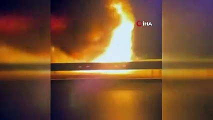 Metal yüklü tırın dorsesi alevlere teslim oldu