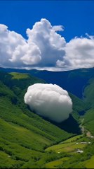 कभी देखा है ऐसा Cute बादल। Cloud in the Lap of Mountain