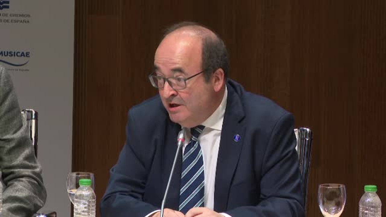 Iceta cree que es necesario que haya "industrias culturales que a partir de los derechos hagan negocios"