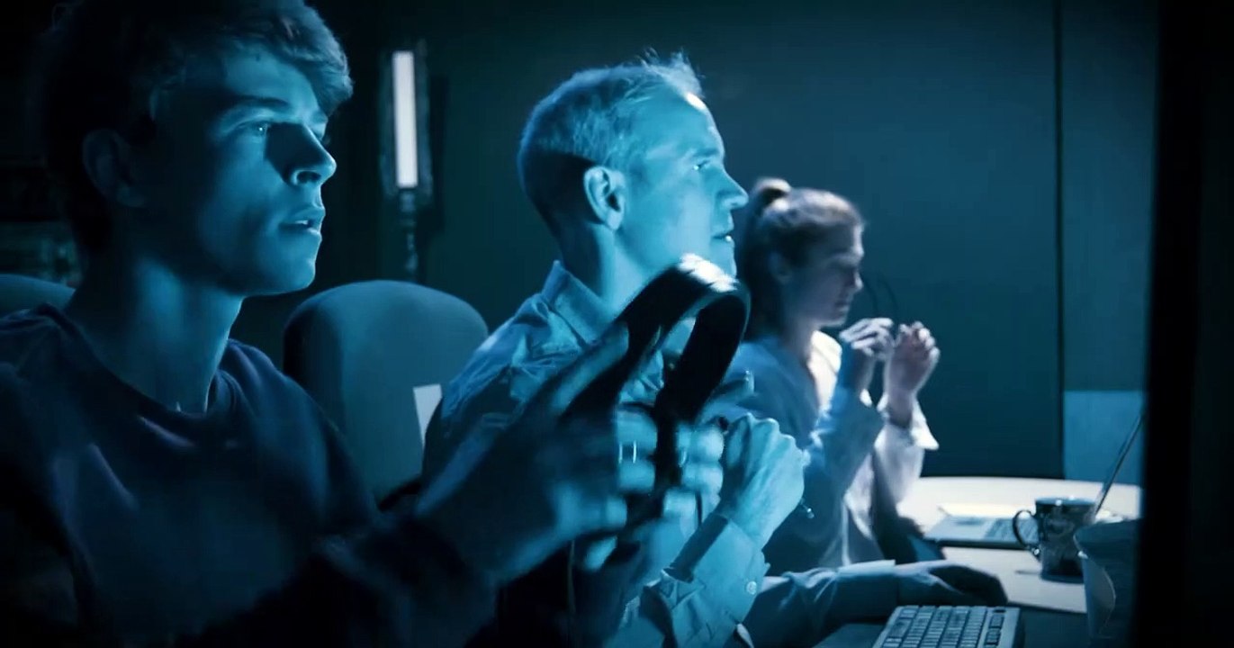 House of Rooms Trailer OV