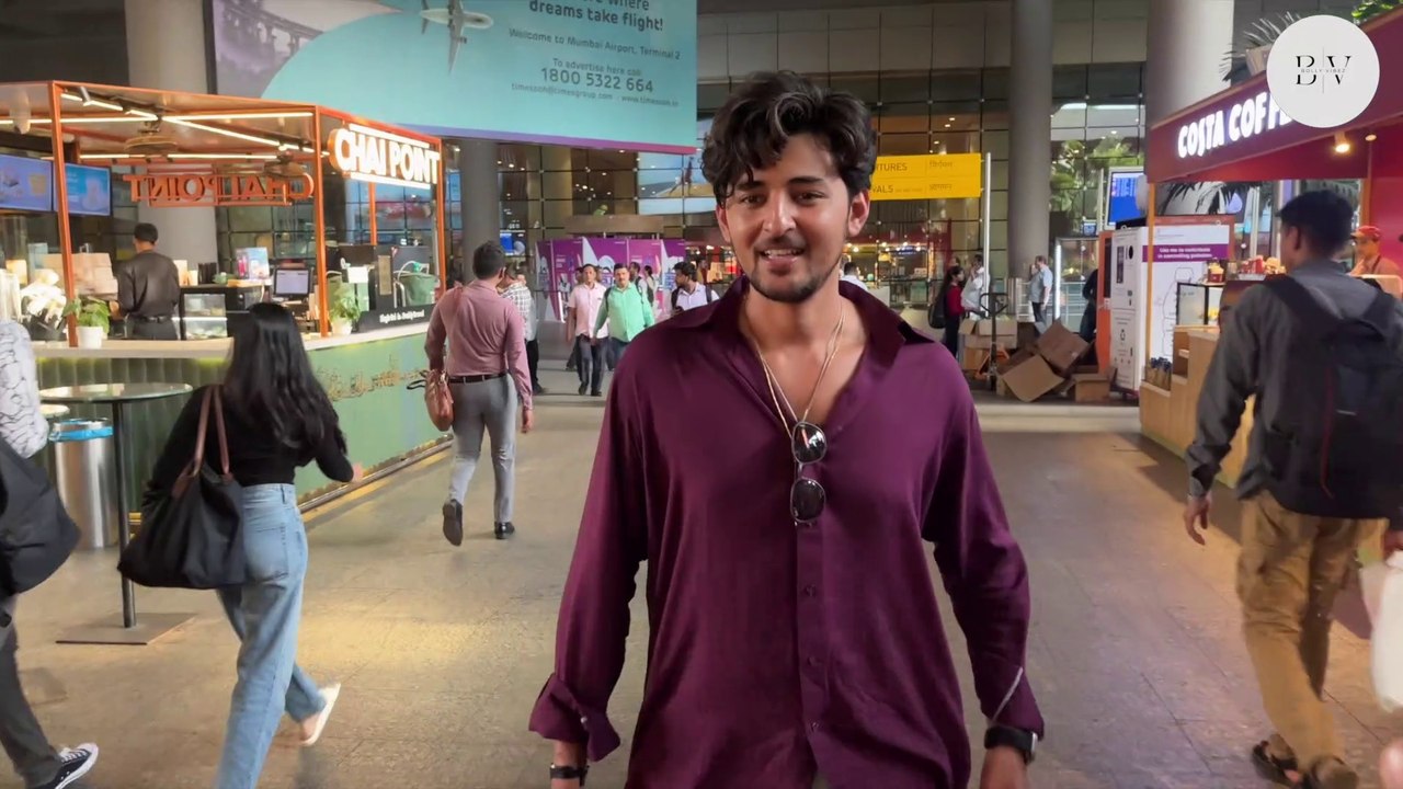 Darshan Raval's Grand Return! Winner of India's Raw Star Spotted at Airport Arrival ✈️