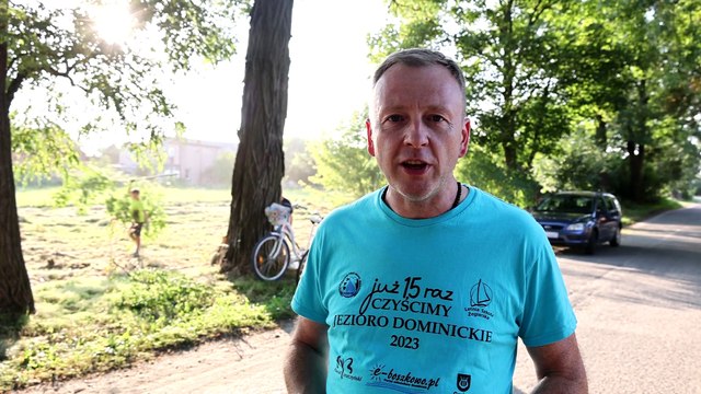 Mieszkańcy Wilkowic sami pomagają w budowie placu zabaw we wsi