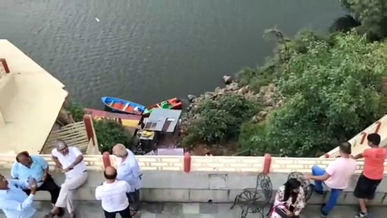 weather update : बारिश से मौसम हुआ सुहावना,सिली...