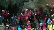 Mide kanaması geçiren ABD’li bilim adamı 9 gün sonra mağaradan çıkartıldı