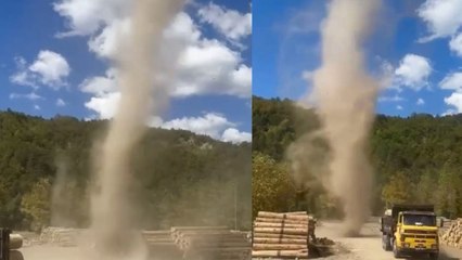 Bartın'da orman deposunda hortum