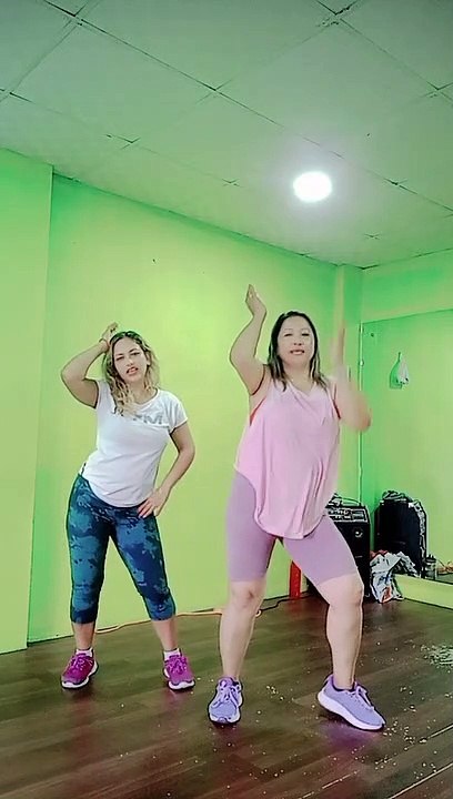 vaye sirful navaye laula zumba class @Lina Gurung  #vayesirfulnavayelau #dayhangrai #mirunamagar zin 110 Zumba Fitness Dance zin 109