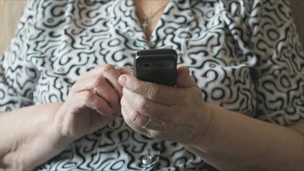 Betrüger mit Klopapier getäuscht: Auszeichnung für 101-Jährige