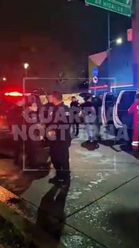 #Preliminar Tras una intensa persecución por calles de la zona Centro de Guadalajara, un hombre fue detenido. Cuenta con orden de aprehensión por robo calificado en Nayarit #GuardiaNocturna